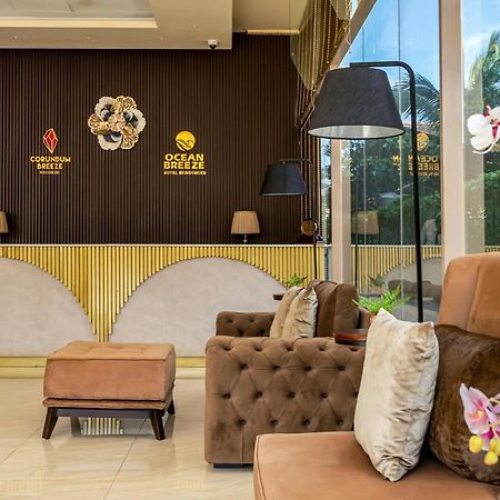 Ocean Breeze Sea View Luxury Apartments Negombo Exteriör bild