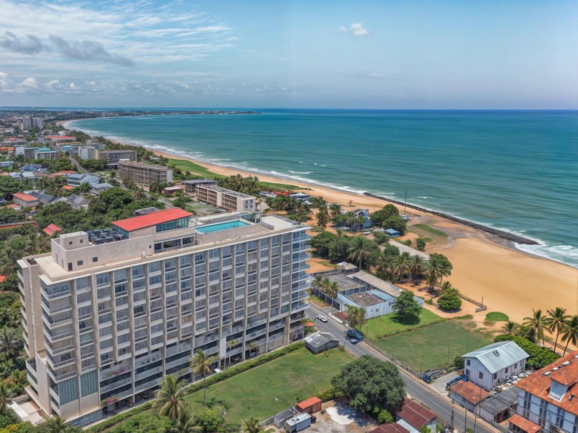 Ocean Breeze Sea View Luxury Apartments Negombo Exteriör bild